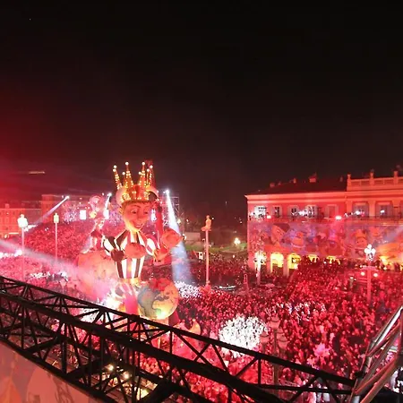 Aparthotel Massena 3*